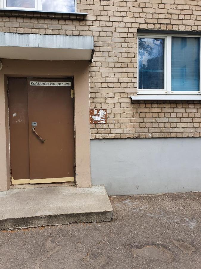 Apartament Erfolg 6 陶格夫匹尔斯 外观 照片