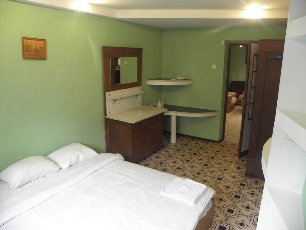 Apartament Erfolg 6 陶格夫匹尔斯 外观 照片